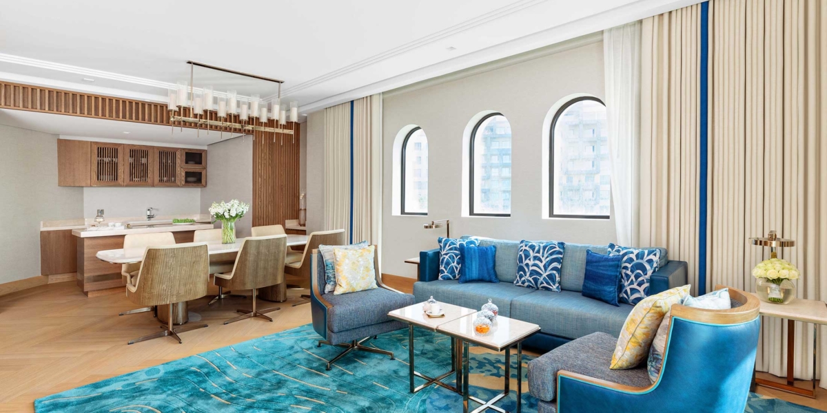 Grand Luxury Sea View Suite at Taj Exotica Resort & Spa, The Palm Dubai