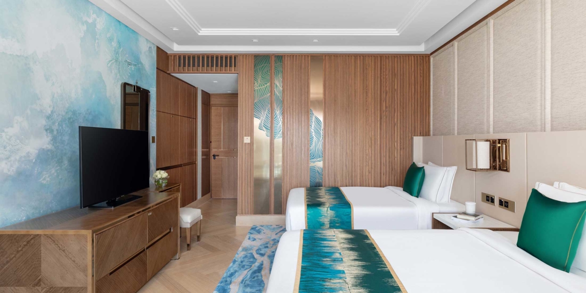 Luxury Resort View Room at Taj Exotica Resort & Spa, The Palm Dubai