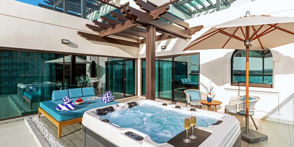 Grand Luxury Sea View Suite at Taj Exotica Resort & Spa, The Palm Dubai