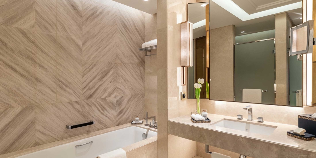 LuxuryResortViewRoomBathroom