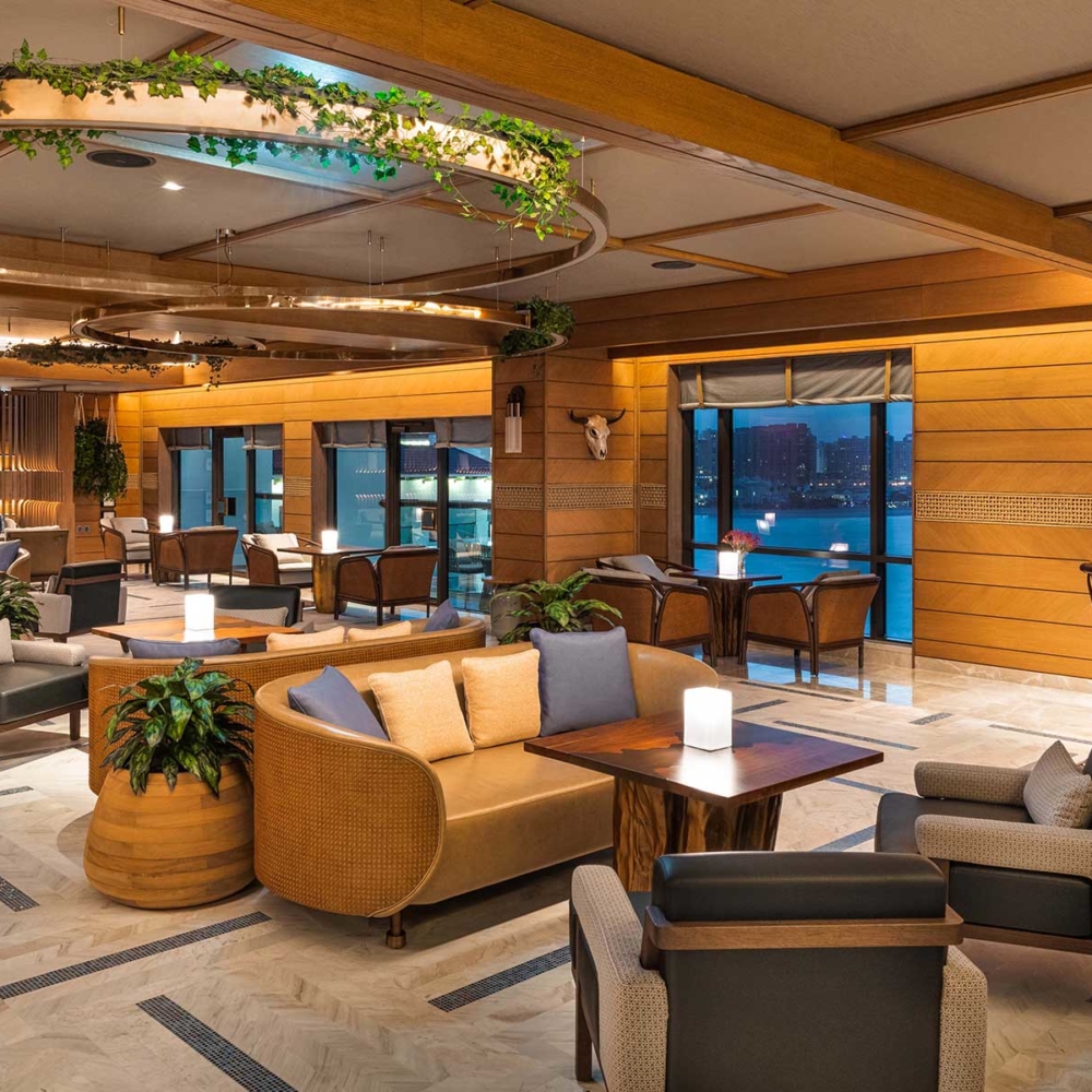 Raia Restaurant  Lounge