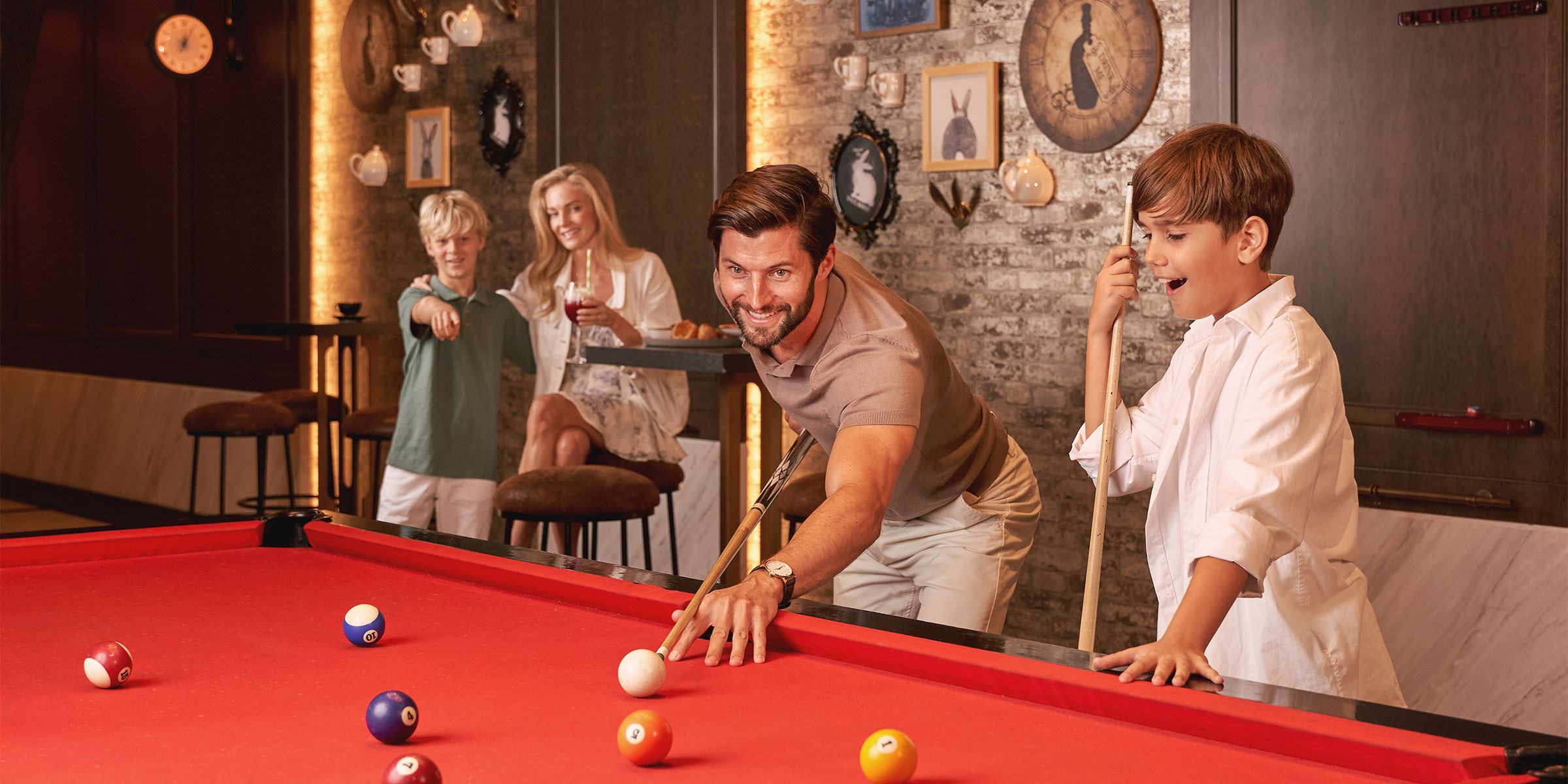 Sunday Roast Lunch at Roaring Rabbit Taj Exotica The Palm Dubai