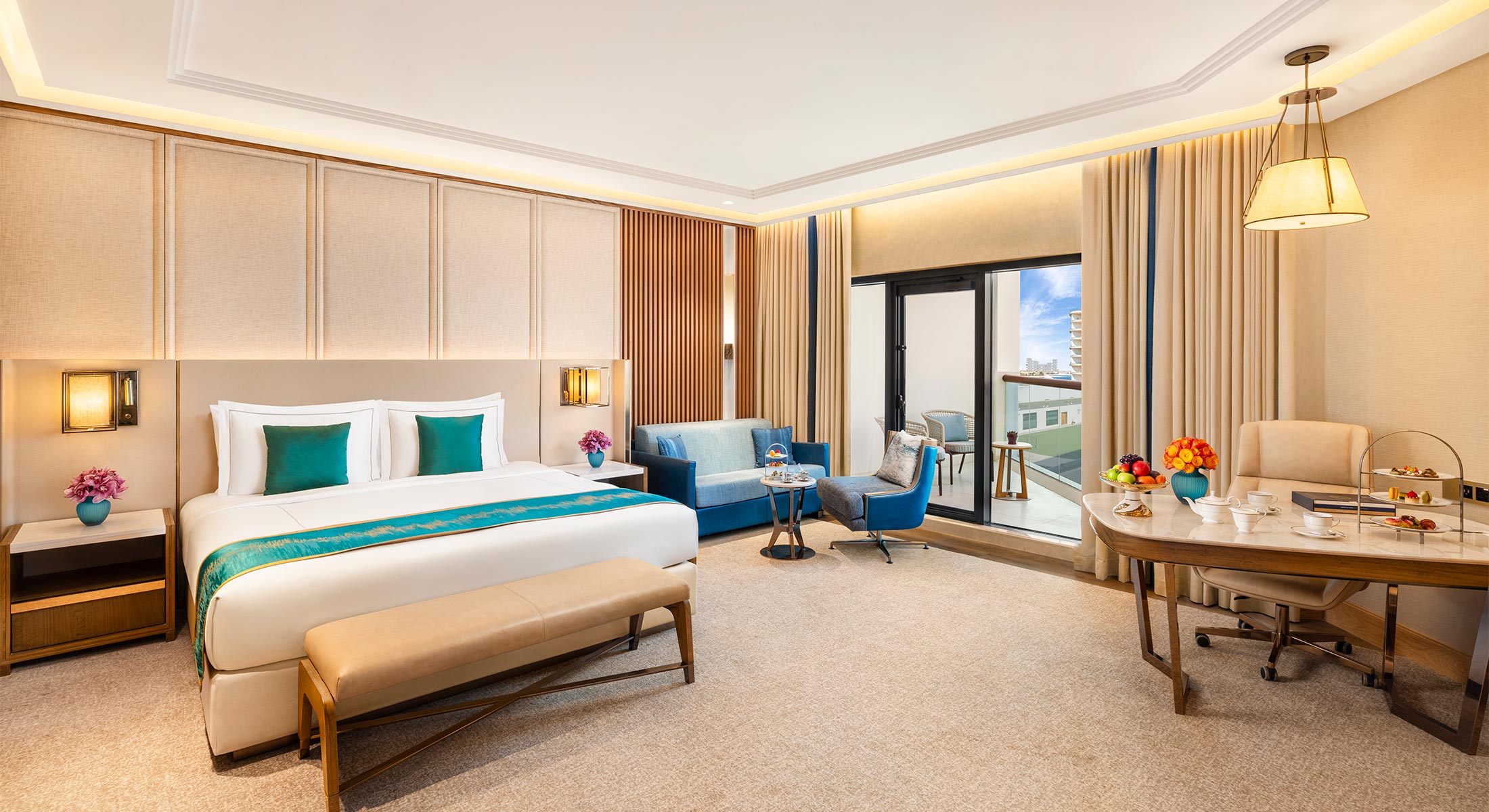 LuxuryFamilyRoomKingBed