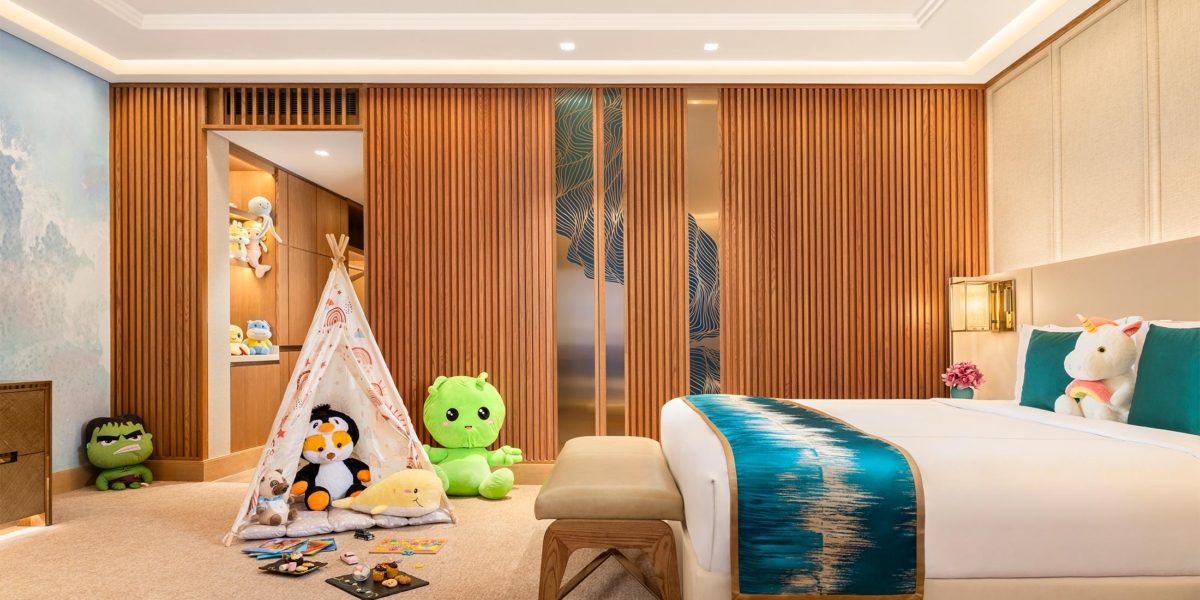 LuxuryFamilyRoomKingBed