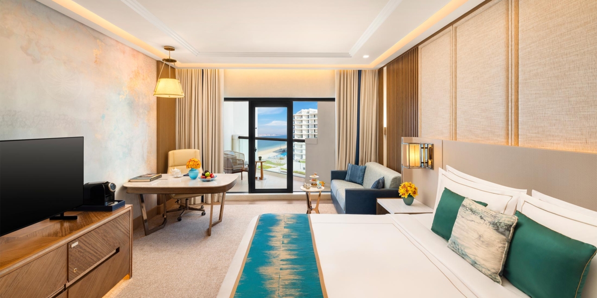 LuxuryRoomKingBed