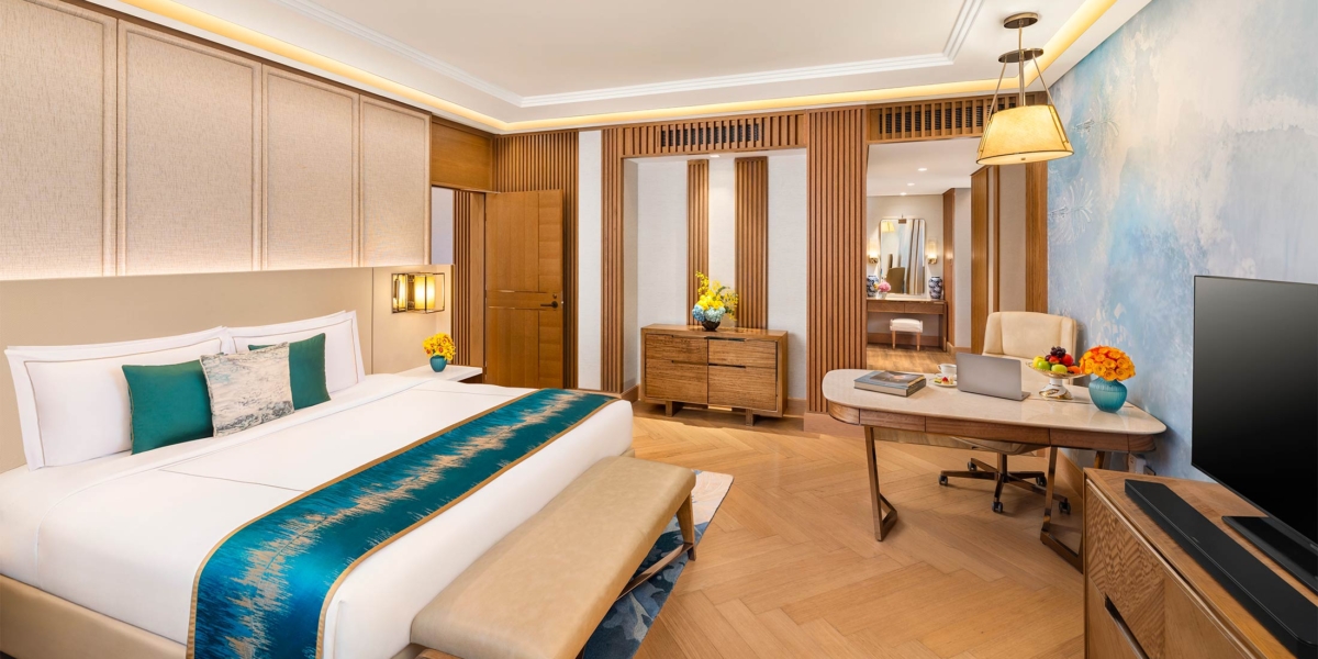 LuxurySuiteSeaView